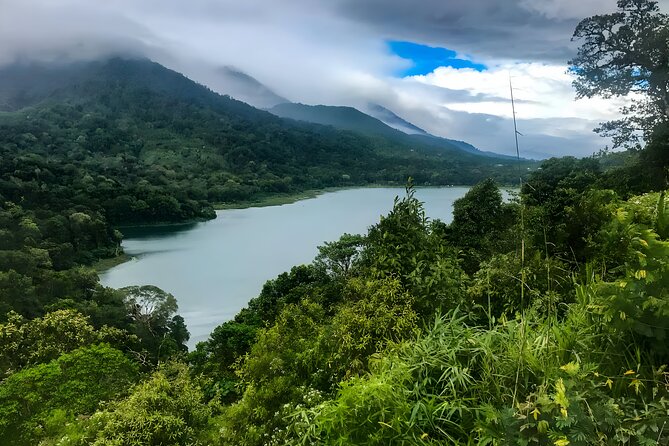 Bali Tour: The Best Way to Explore The Highlight of Bali - Tamblingan Lake and Bali’s cool mountain country