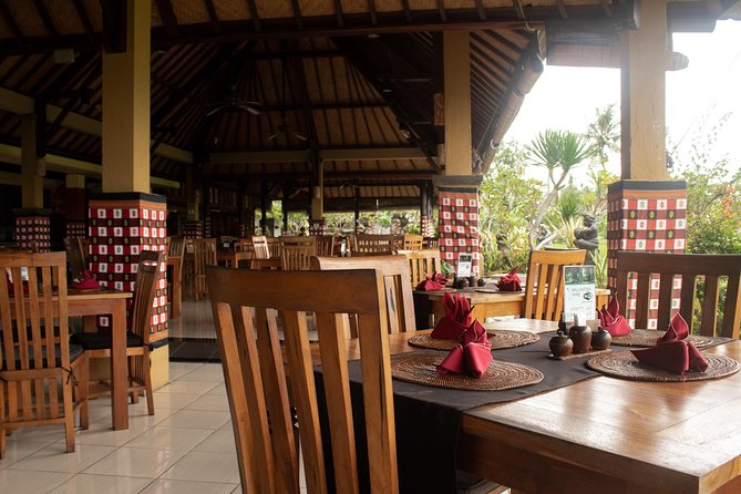 Bali Traditional Dance, Waterfall and Hindu temple with lunch - Tegenungan Waterfall for a change of pace