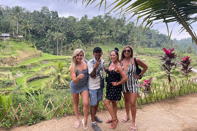 Bali Ubud Driver - Tegenungan Waterfall and the one-hour question