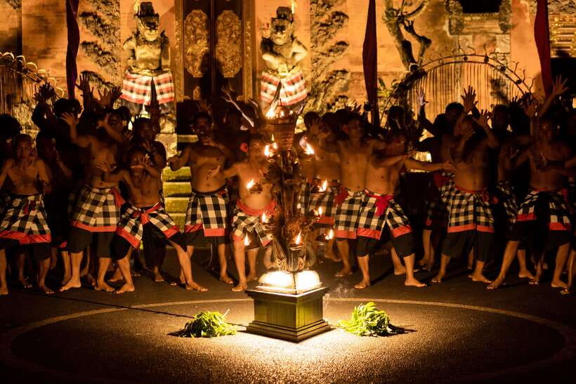 Bali: Ubud Kecak and Fire Dance Show Tickets - The best arrival time is 18:30