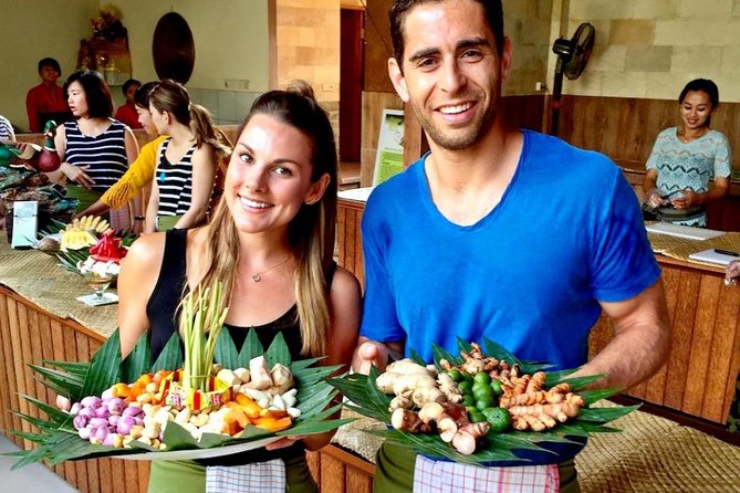 Bali Ubud Paon Cooking Class - Eat lunch with the group