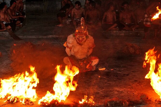 Bali: Uluwatu Kecak Dance Show, Bali Temple, and Lobster Dinner - Uluwatu’s 90-meter cliffs set the tone