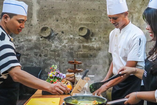 Balinese Cooking Class at The Santai Umalas Kerobokan - Vegetarian meals and dietary requirements