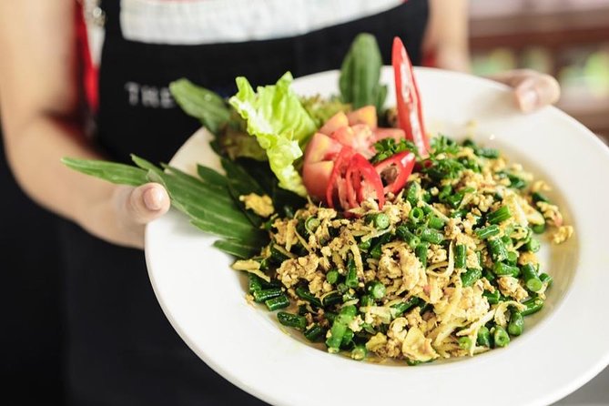 Balinese Cooking Class at The Santai Umalas Kerobokan - Preparing a three-course Balinese meal