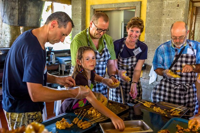 Balinese Cooking Class & Tanah Lot Temple Visit - Private & All-Inclusive - Small details that can improve your day