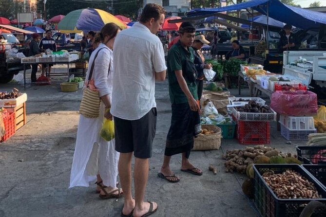 Balinese Cooking Class with Traditional Market Tour - Pickup, group size, and the six-hour day