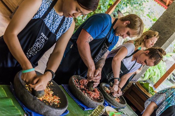 Balinese Cooking class with traditional morning market visit - Key points to know