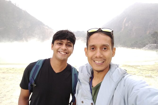 Bandung Tour All In, White Crater, Volcano Mountain, Hot Spring - Guides, driving, and communication