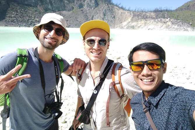 Bandung Tour All In, White Crater, Volcano Mountain, Hot Spring - Kawah Putih: the first look at a blue sulfur crater