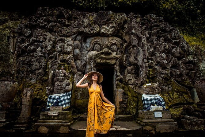 Banyumala Waterfall, Jatiluwih, Ulun Danu and Tanah Lot tours - Tanah Lot and the sea at day’s end