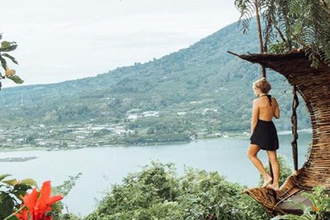 Banyumala Waterfall Tour - Ulun Danu Bratan brings a calmer finish