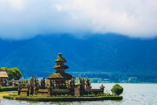 Bedugul and Singaraja Tour - The Gitgit Waterfall walk