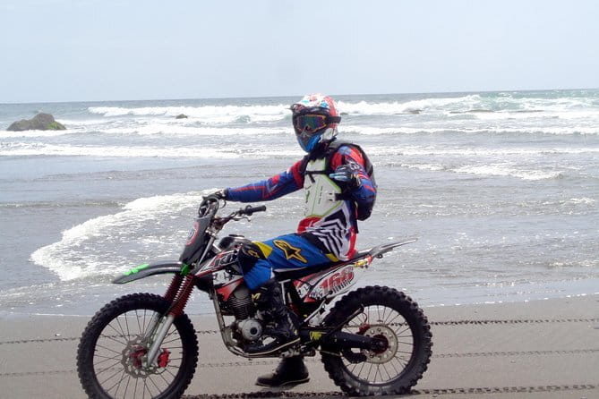 BEGINNER RIDE - Learn to ride and enjoy the sandy beach - How the Guides Handle Beginner Riders