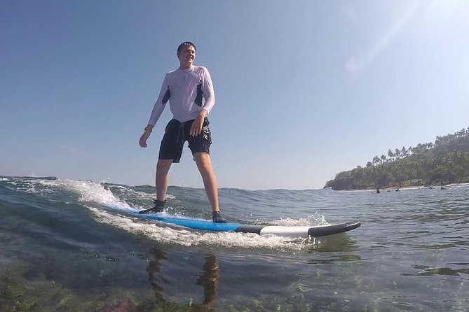 Beginner surf lesson private class - Adult - The first lesson on the board