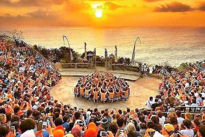 Best Bali Beaches - Uluwatu Temple - FREE Wi-Fi - What this 10-hour Bali day really feels like