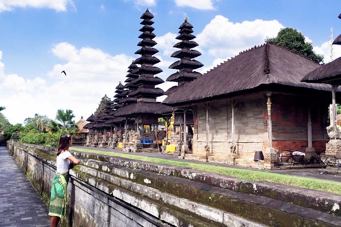 Best of Bali Water Temple and UNISCO Rice Terrace Trek - Ulun Danu Beratan beside the crater lake