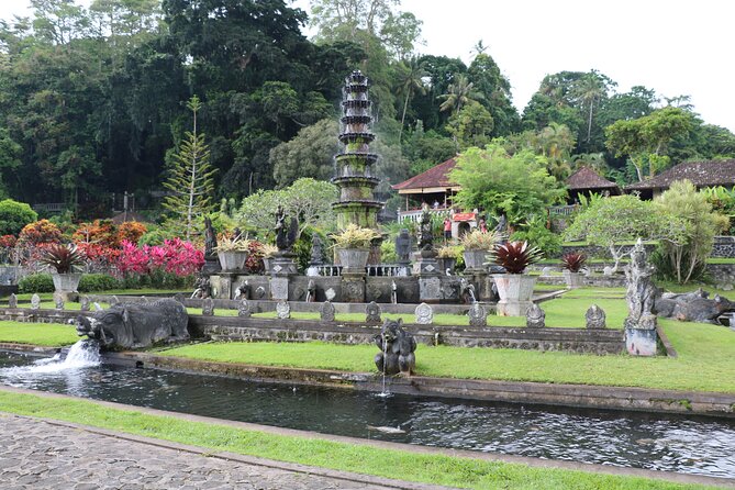 Best of Instagram Tour: Gate of Heaven, Tirta Gangga, Bali Swing - Tegalalang Rice Terrace in only 15 minutes