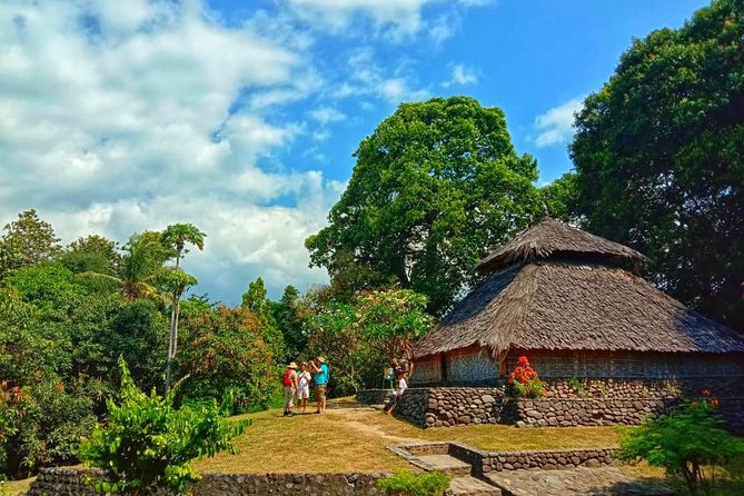 Best of Lombok: Native, Culture, Nature & Waterfall Day Trip - Walking to Sendang Gile and Tiu Kelep