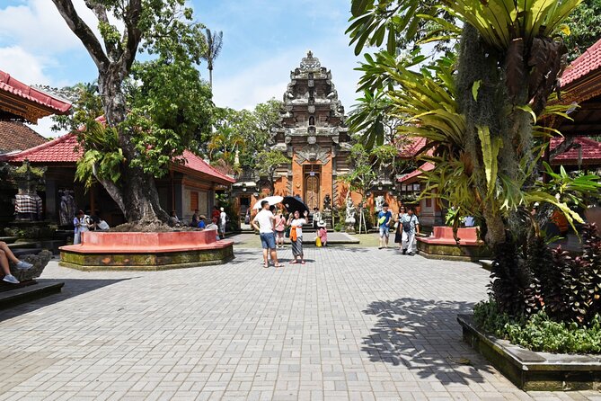 Best of Ubud 1-Day Private Tour - Tegenungan Waterfall and the walking decision