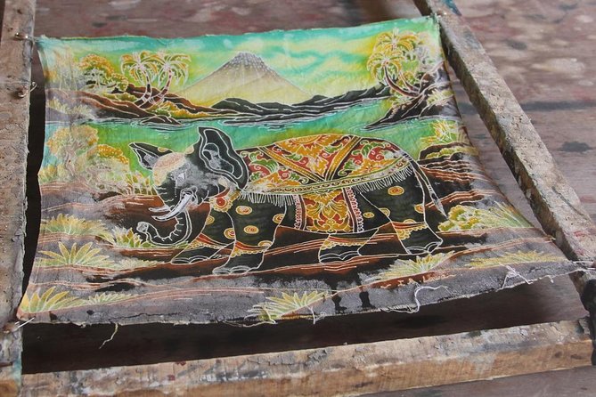 Best of Ubud - Full day Tour + FREE WI-FI - Batik and wood carving show Bali’s working craft culture
