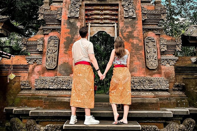 Best of Ubud Private Tour with Jungle Swing Experience - A short look at Ubud Palace