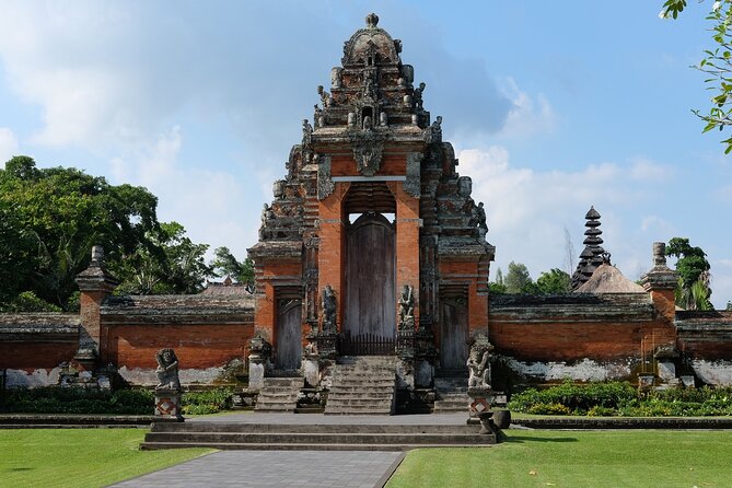 Best of Ubud with Jungle Swing Experience - Ubud Market: useful browsing at the end