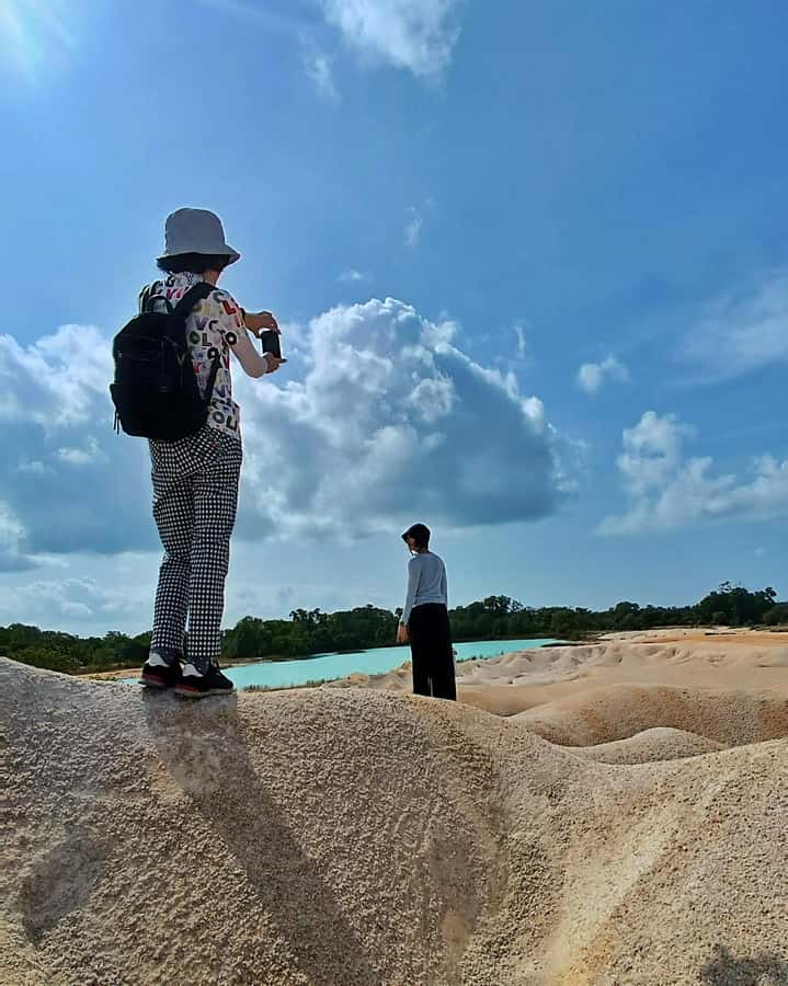 Bintan Desert And Blue Lake Private Tour - Practical packing advice for the sand and sun