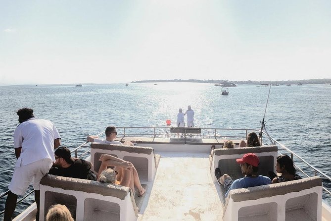 Blue Water Express Boat Transfer From Serangan Or Padang Bai To Lombok Or Vice Versa - The crossing to Lombok and the Gili Islands