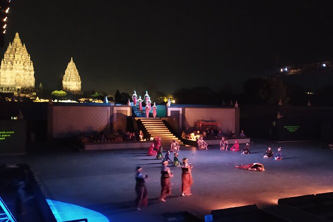 Borobudur Climb To The Top, Prambanan Temple And Ramayana Ballet - Who will get the most from this tour?