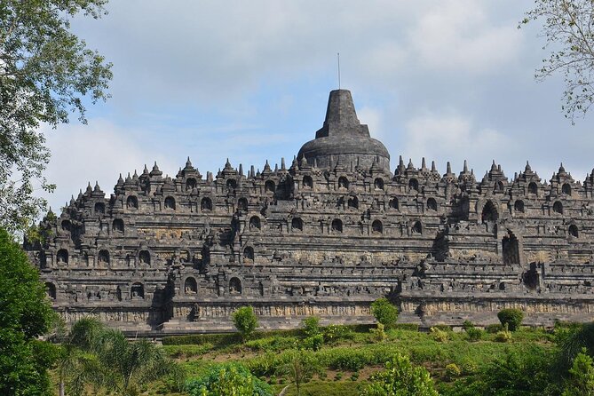 Borobudur Full Climb Up And Prambanan All Inclusive Private Tour - Why the Borobudur ticket is a major part of the value