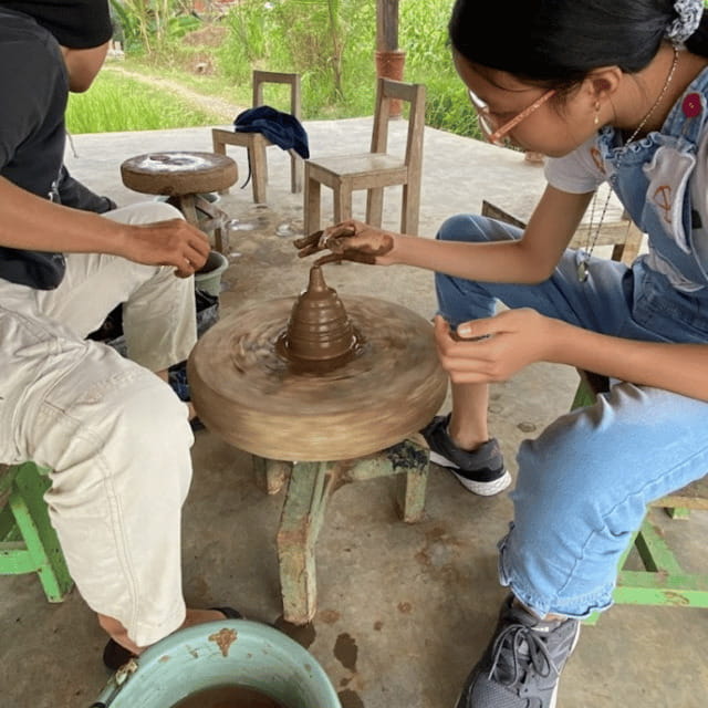Borobudur: Pottery Making Workshop - Making pottery near Borobudur Temple