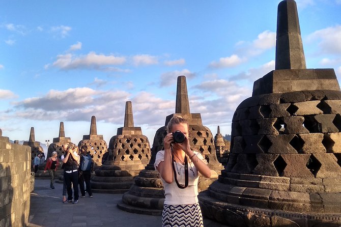 Borobudur Temple Climb To The Top & Prambanan Temple - 1 day tour - How to manage the eight-hour schedule
