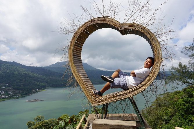 Complete your Bali Holiday with Bali Instagram Tour including Lunch - Ulun Danu Bratan, the day’s strongest cultural stop