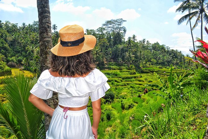 Cretya Ubud Tours - Tegenungan Waterfall and one hour by the water