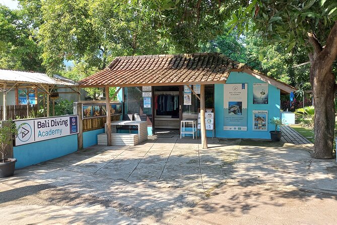 Discover Scuba Diving in Pemuteran at the Biorock site,1 shore dive all included - What the $75 price covers