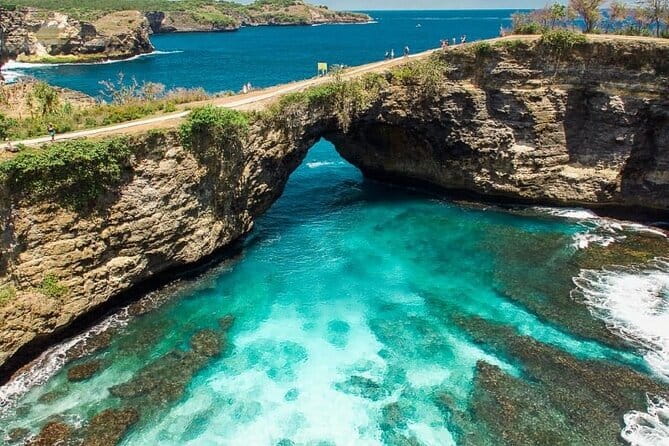 Discover the Enchanting Beauty of West Nusa Penida Private Tour - Broken Beach at Pasih Uug