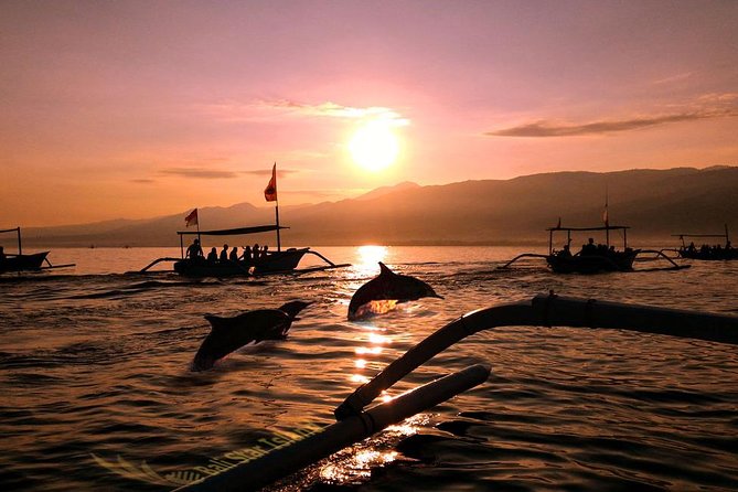 Dolphin Tour and Sunrise Watching in Lovina Beach - All Inclusive - Why the Lovina sunrise is worth the alarm