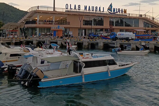 Early Bird Speedboat Group Tour : Explore Komodo Ahead of Crowds - Pink Beach: a short ride to a different kind of stop