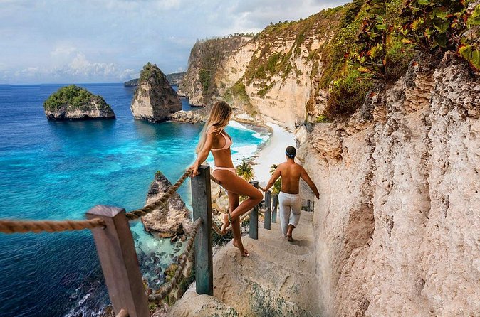 East Nusa Penida With Tembeling Beach Natural Pool - Private tour - Tree House and Thousand Island views