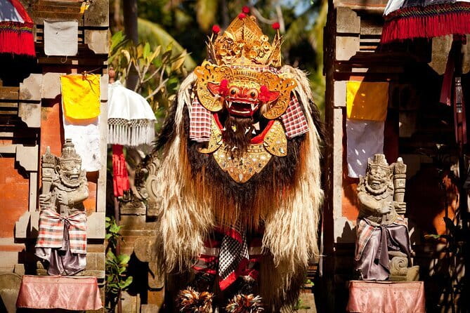 Exclusive Bali: Gates of Heaven, Tirta G - Private & All-Inc - The private guide can shape the day