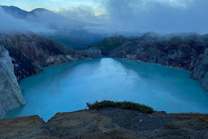 From Bali: 24-Hour Kawah Ijen Blue Flames, Dinner & Room - Seeing the blue sulfur flames