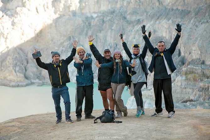From Bali: 24-Hour Kawah Ijen Blue Flames, Dinner & Room - The 1 pm departure from Bali