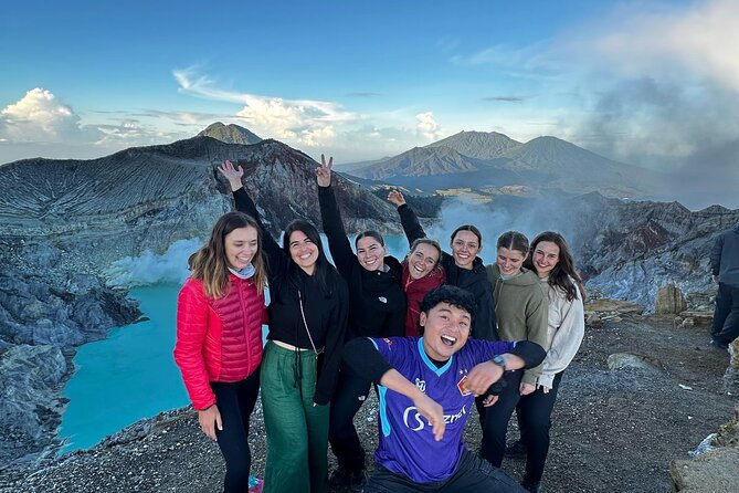 From Banyuwangi or Bali Sunrise Ijen Vulcano Hiking All Inclusive - The uphill walk toward the crater