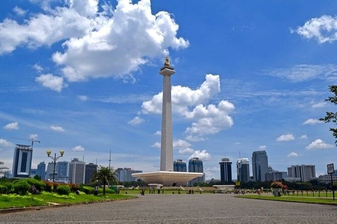 From port Tanjung priok : Jakarta Private Tour With Lunch - Key points before you book