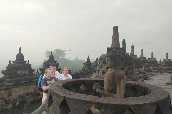 From Semarang port: Borobudur Temple excursion - Cruise Ship Traveler - Guides who make the road time count