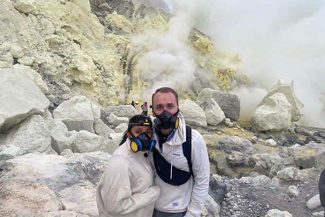 From Surabaya / Malang : Mt Bromo Sunrise - Ijen Blue Fire 2D1N - Ijen blue fire and the sulfur miners