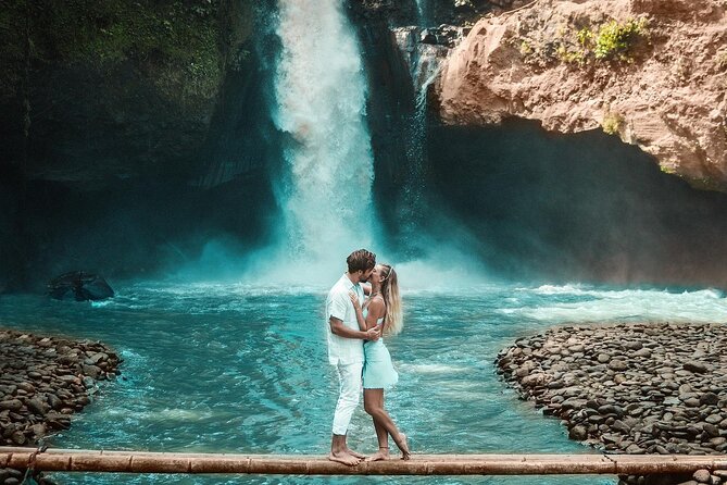 Full-Day Highlights and Best of Ubud Village - Lunch in Ubud breaks up the long route