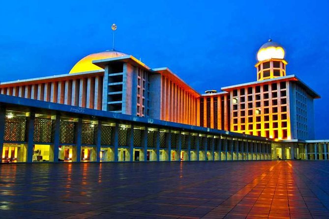 Full-Day Highlights of Jakarta Private Tour with Lunch - Sunda Kelapa Harbor and its sailing ships