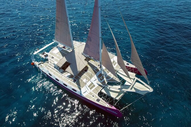 Full day Lembongan Island Catamaran Cruise with BBQ Lunch - Food on board and the BBQ lunch