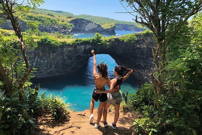 Full-Day Nusa Penida Island with Snorkeling from Bali - A practical lunch break, with one important contradiction